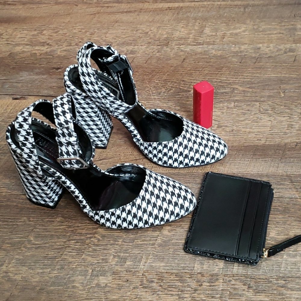 Houndstooth check heels